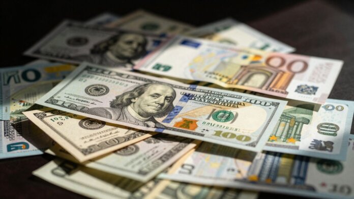 FTX creditor distributions with piles of money.